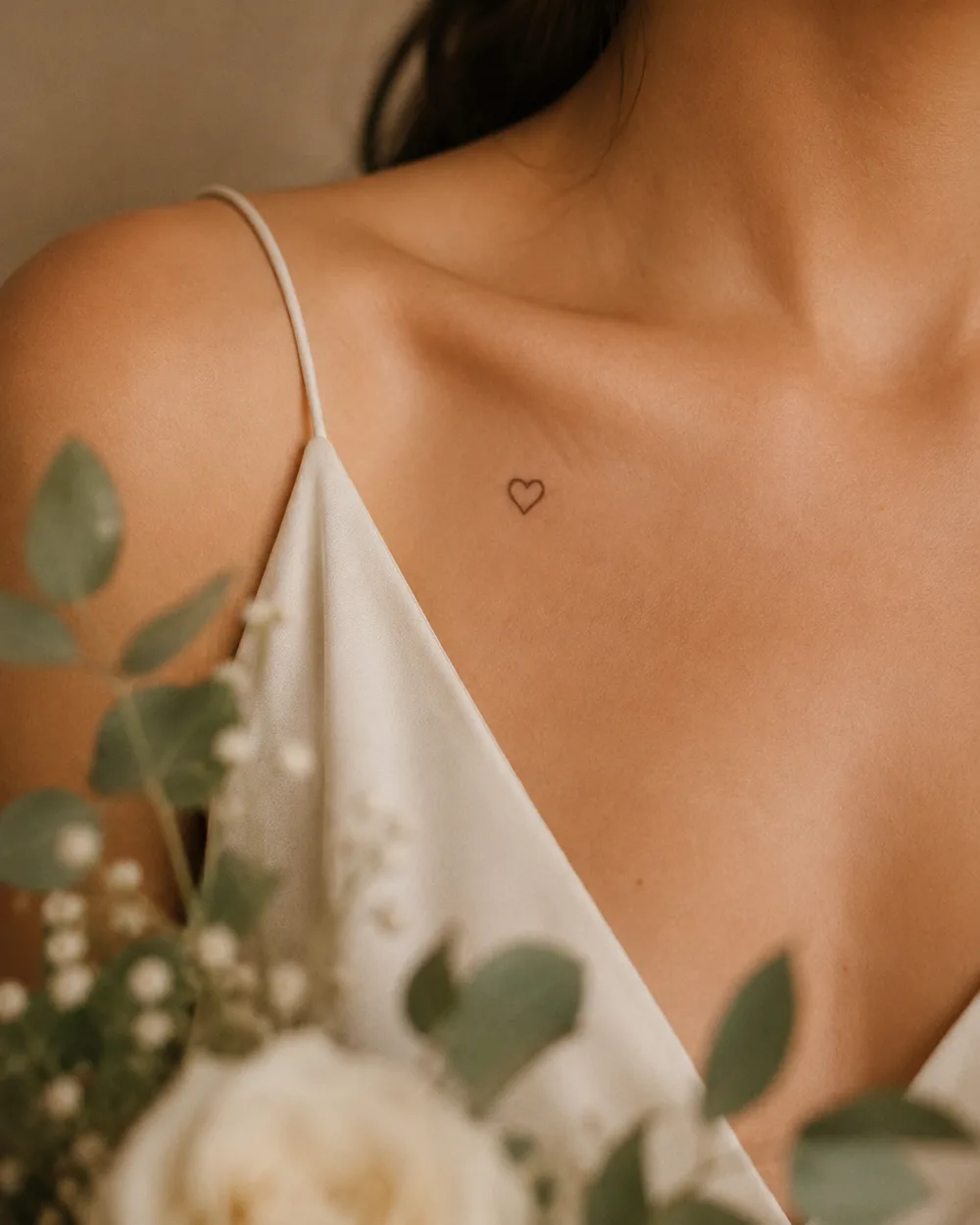 Detalle de tatuaje nupcial